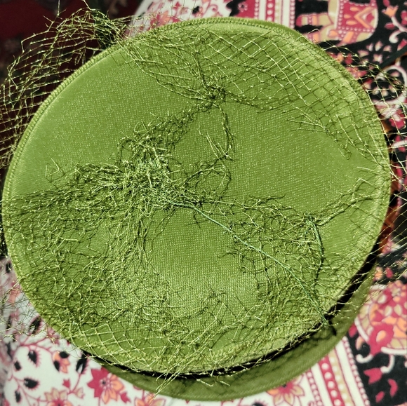 Vintage Velvet Hat - Picture 6 of 6